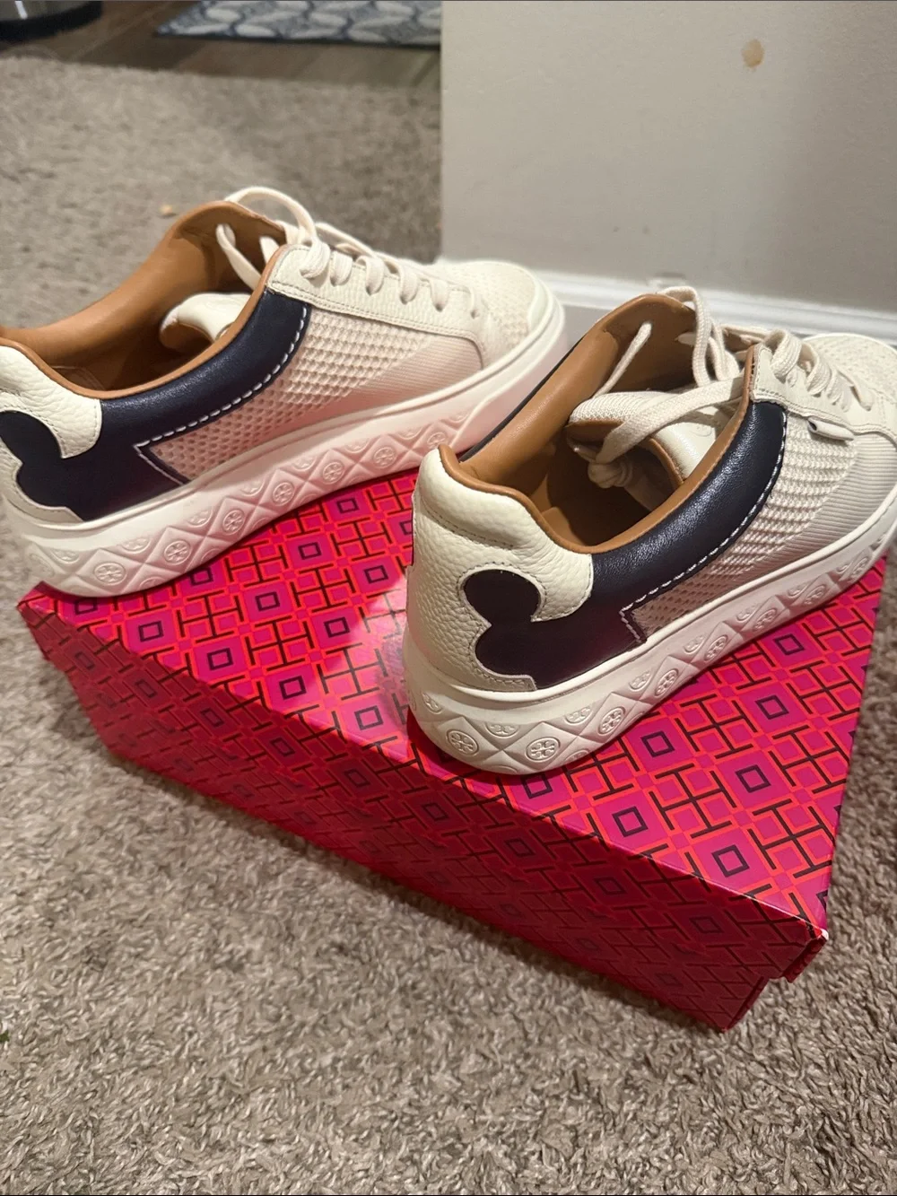 Tory Burch tory burch